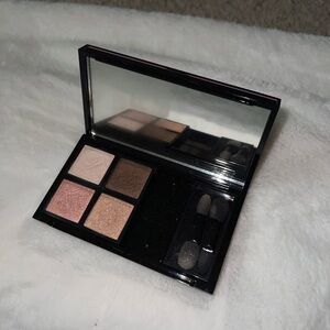 FREE Elegant Eyeshadow Palette with Mirror